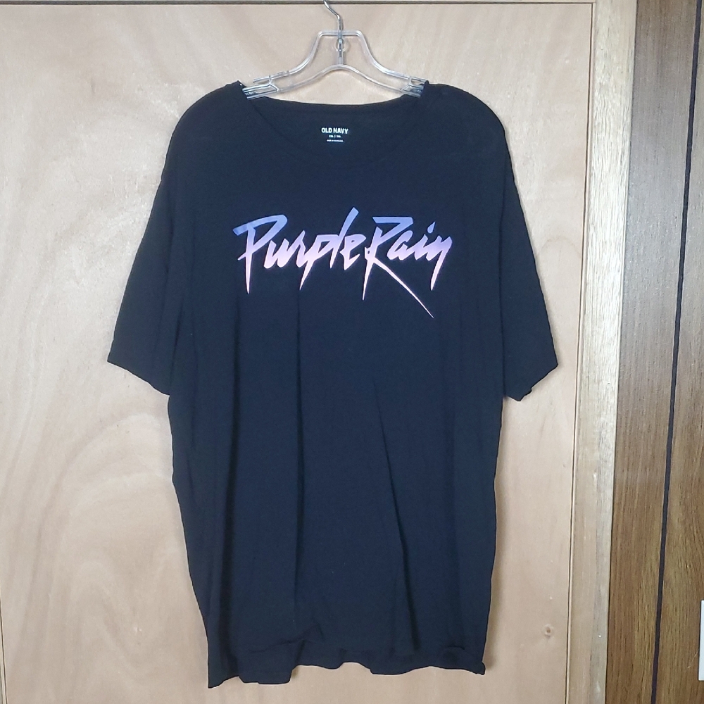 Old Navy Black Short Sleeve Tee Retro Graphic